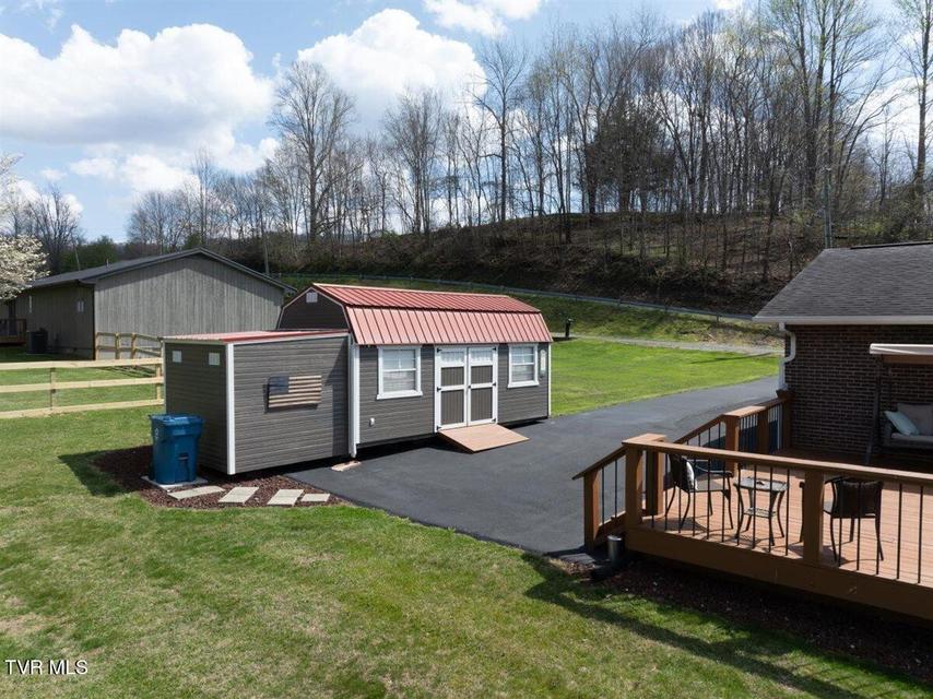 Photo #52: 109 Valmar Road