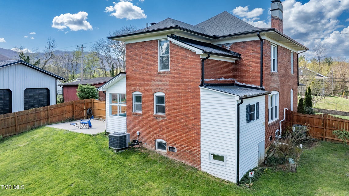 Photo #52: 1503 Virginia Street