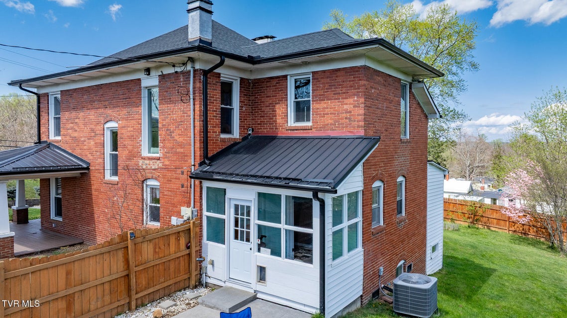 Photo #54: 1503 Virginia Street