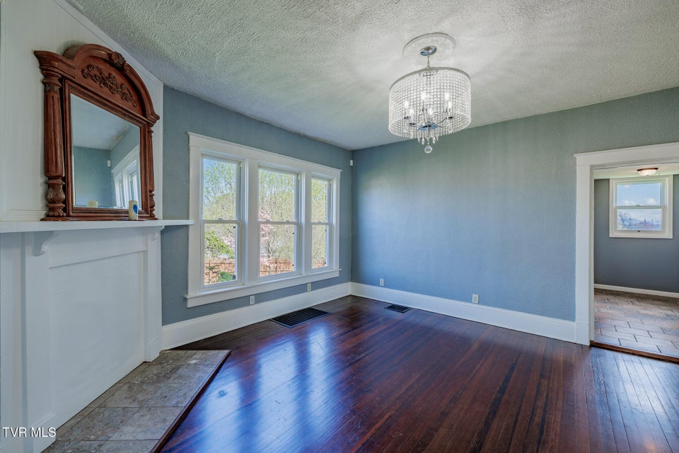 Photo #61: 1503 Virginia Street