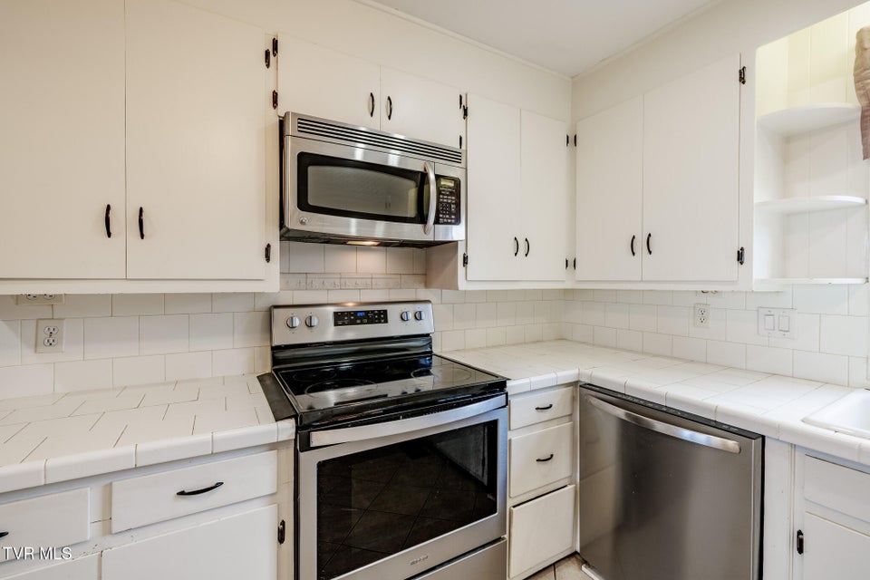 Photo #64: 1503 Virginia Street