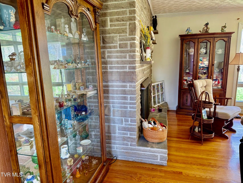 Photo #6: 408 Forest Hills Drive