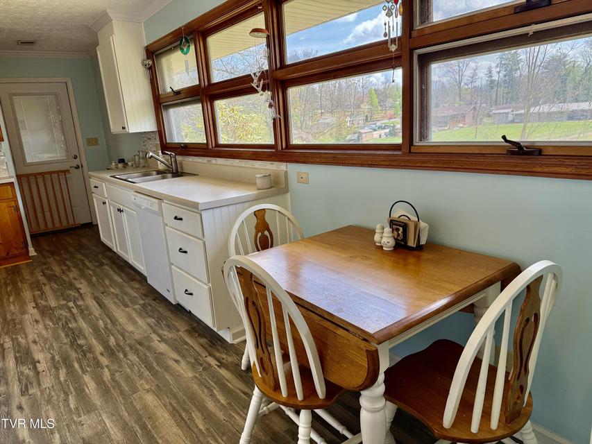 Photo #7: 408 Forest Hills Drive