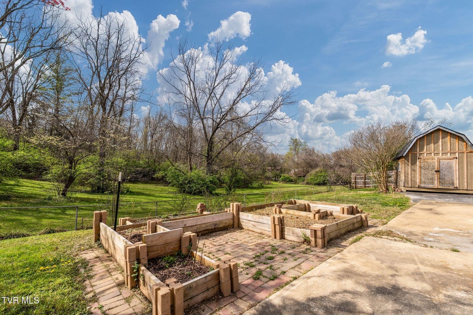 Photo #66: 906 Althea Street