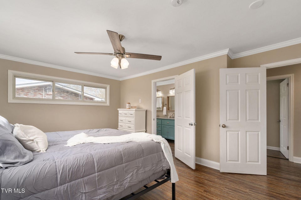 Photo #31: 906 Althea Street