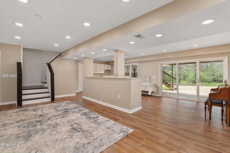 Photo #36: 906 Althea Street