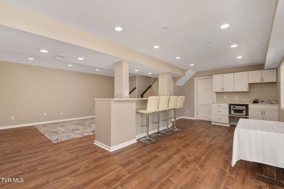 Photo #37: 906 Althea Street