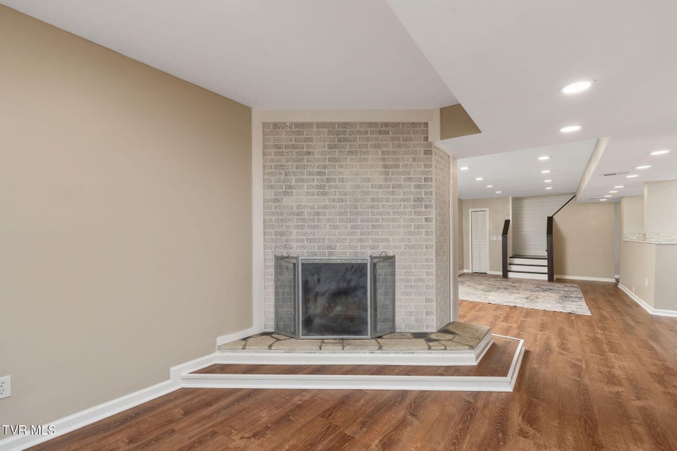 Photo #41: 906 Althea Street