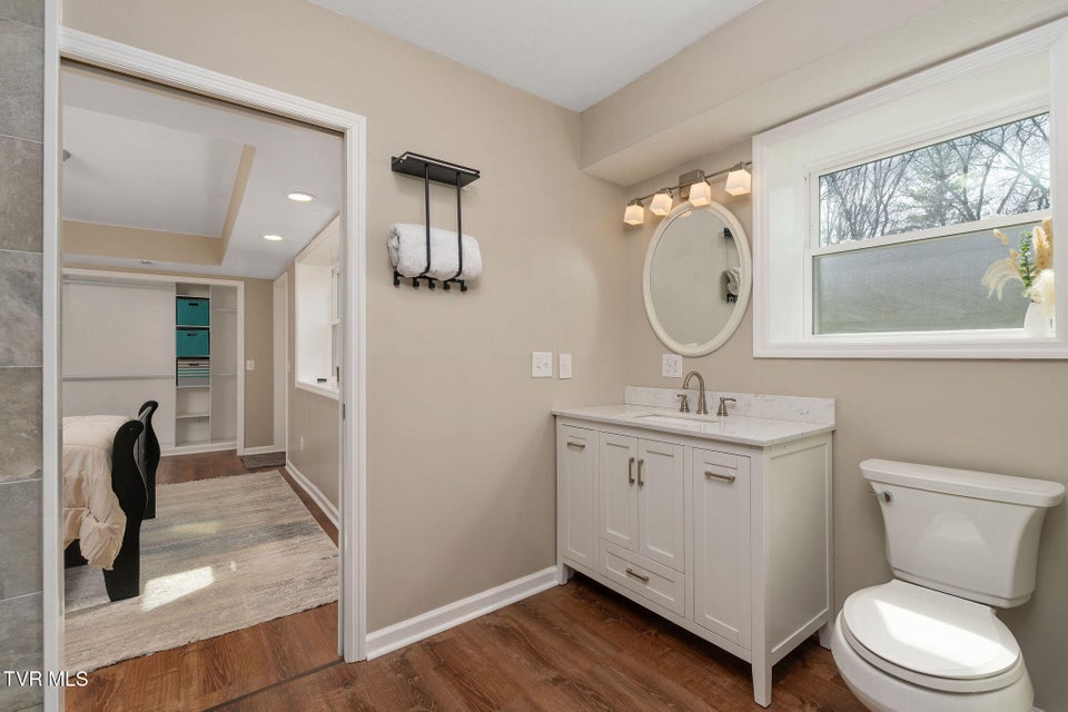 Photo #51: 906 Althea Street