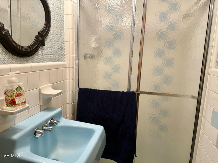 Photo #19: 408 Forest Hills Drive