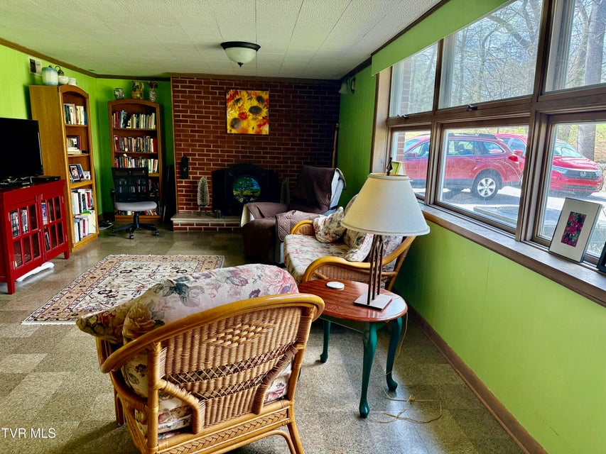 Photo #21: 408 Forest Hills Drive