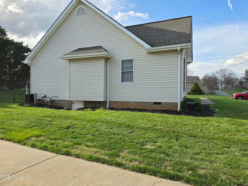 Photo #3: 212 Chatham Road