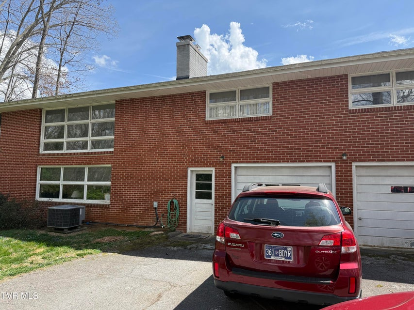 Photo #31: 408 Forest Hills Drive