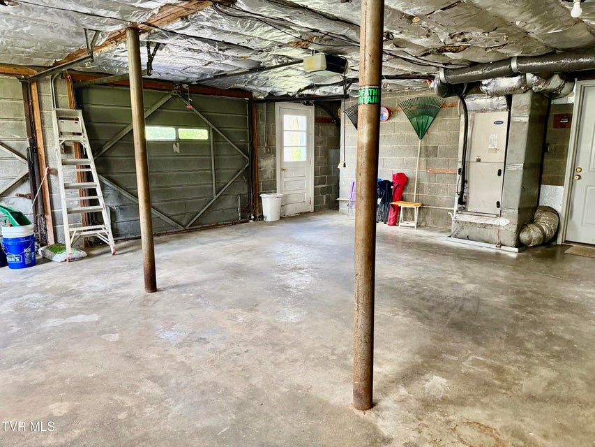 Photo #33: 408 Forest Hills Drive