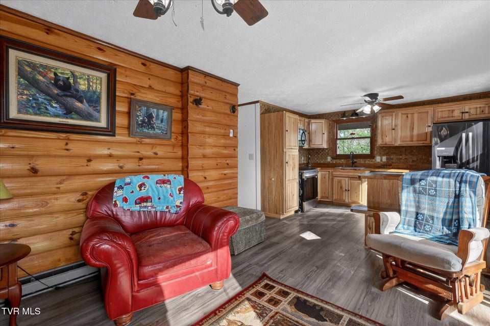 Photo #17: 135 Hiddenwood Drive