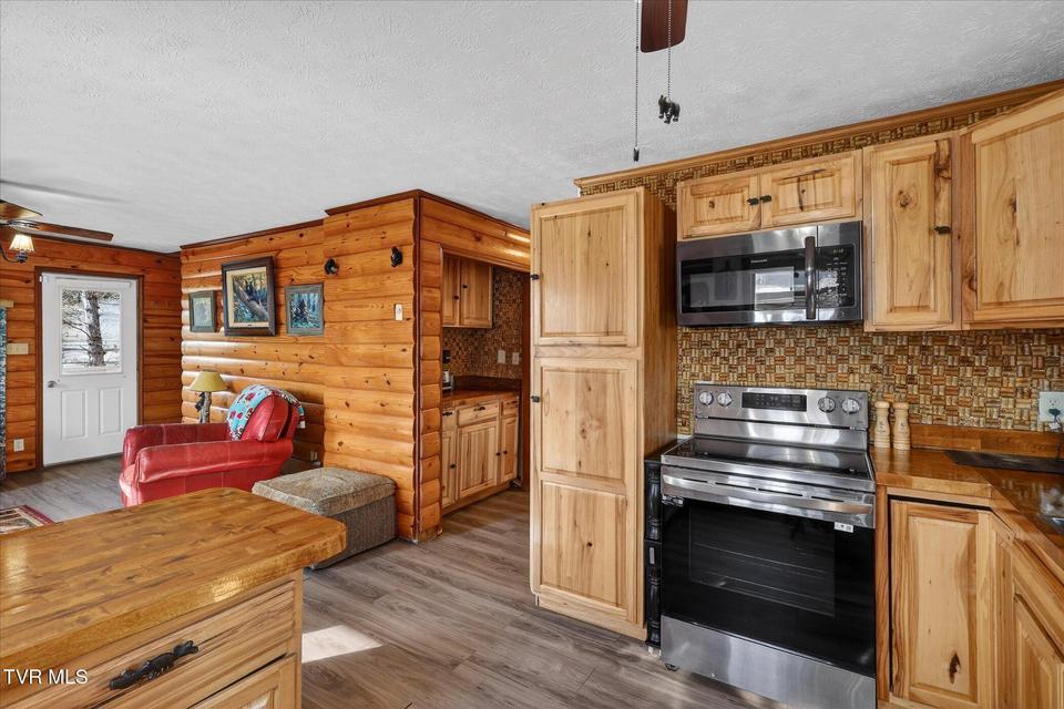 Photo #20: 135 Hiddenwood Drive