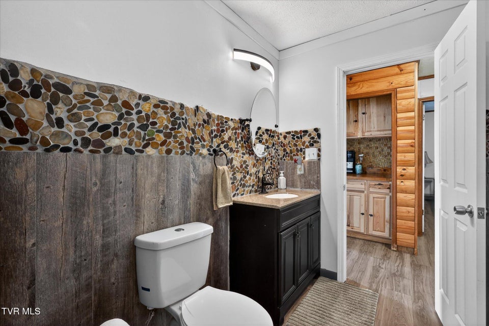 Photo #24: 135 Hiddenwood Drive