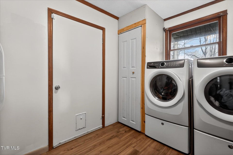 Photo #28: 135 Hiddenwood Drive