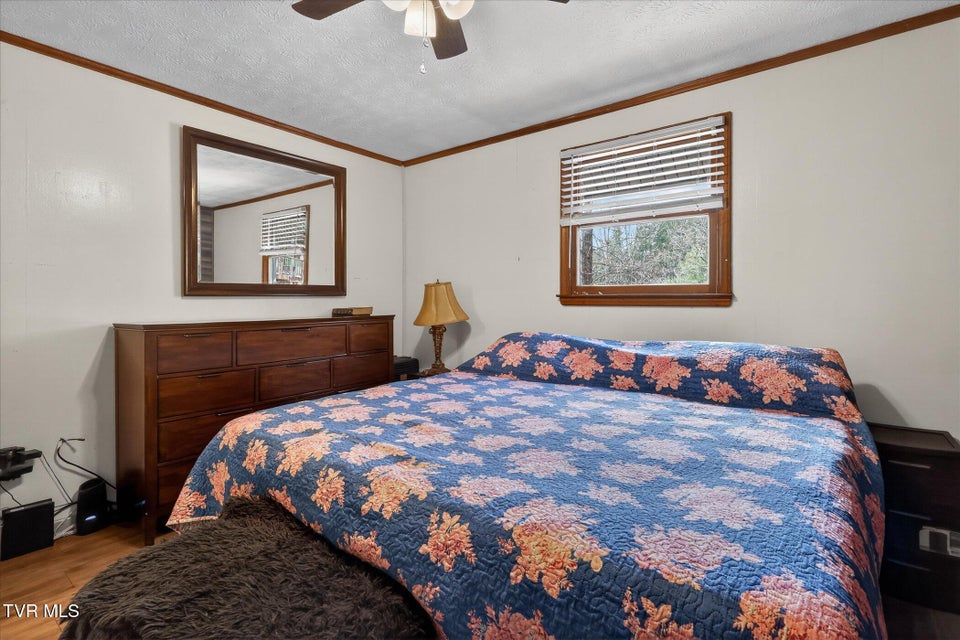 Photo #26: 135 Hiddenwood Drive