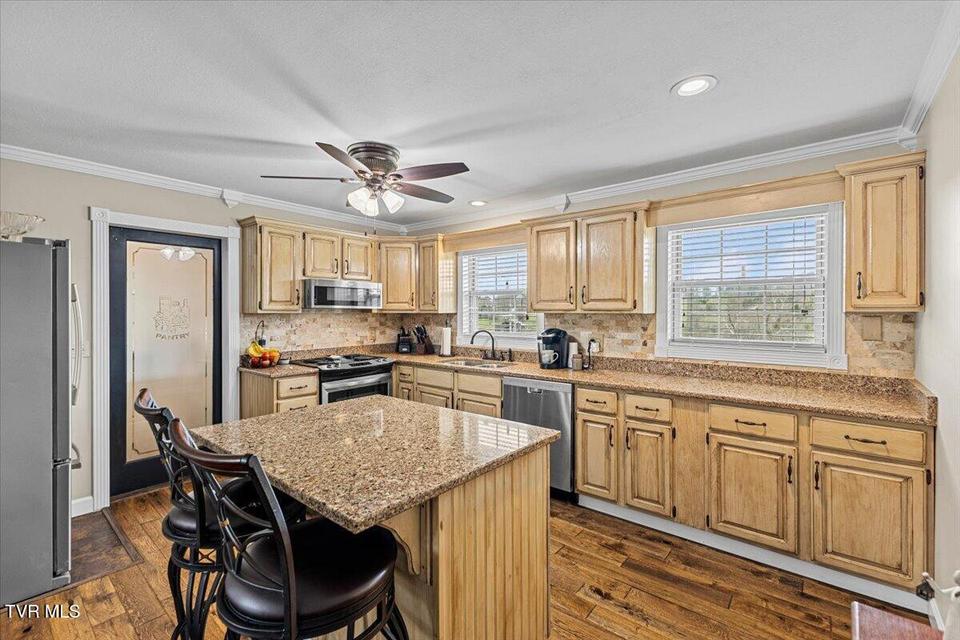 Photo #6: 231 County Farm Road