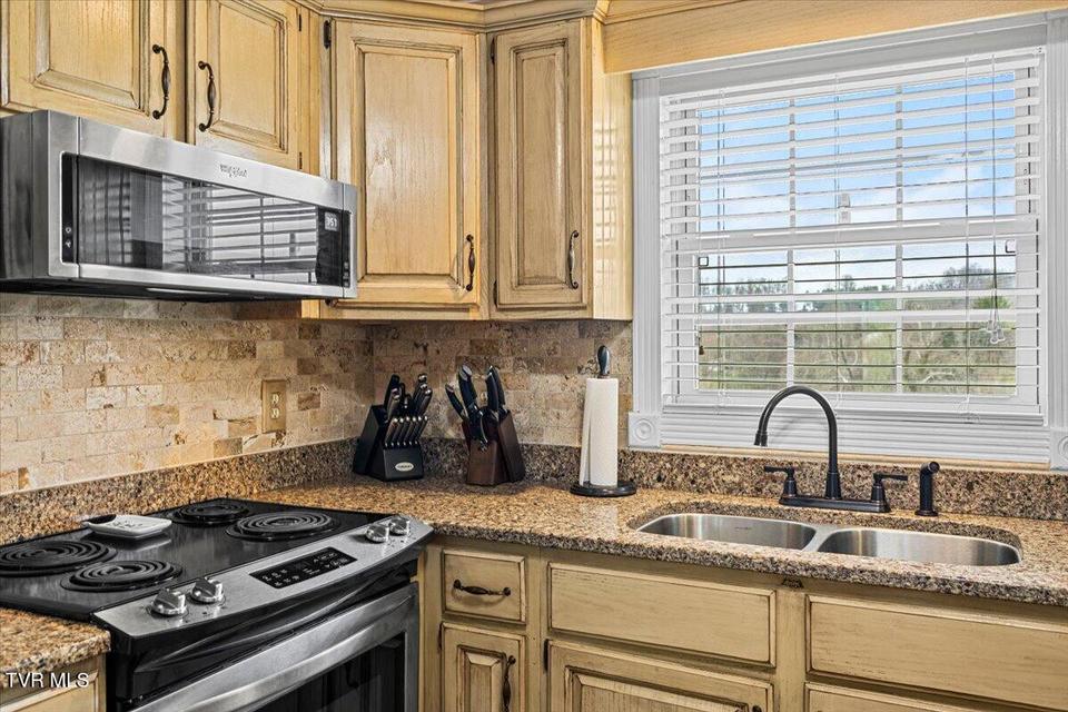 Photo #8: 231 County Farm Road