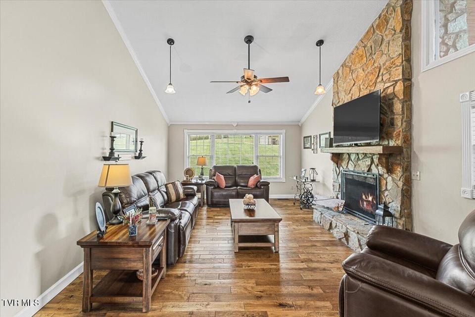 Photo #15: 231 County Farm Road