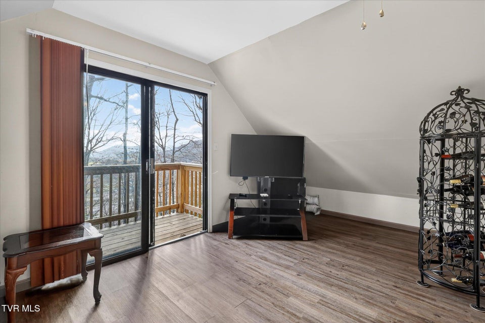 Photo #29: 135 Hiddenwood Drive