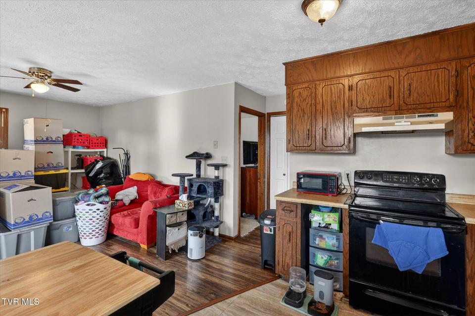 Photo #43: 135 Hiddenwood Drive