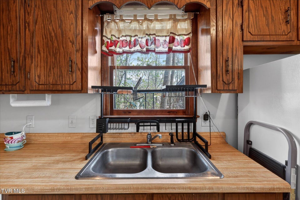 Photo #42: 135 Hiddenwood Drive