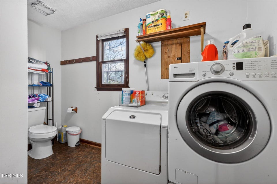 Photo #49: 135 Hiddenwood Drive