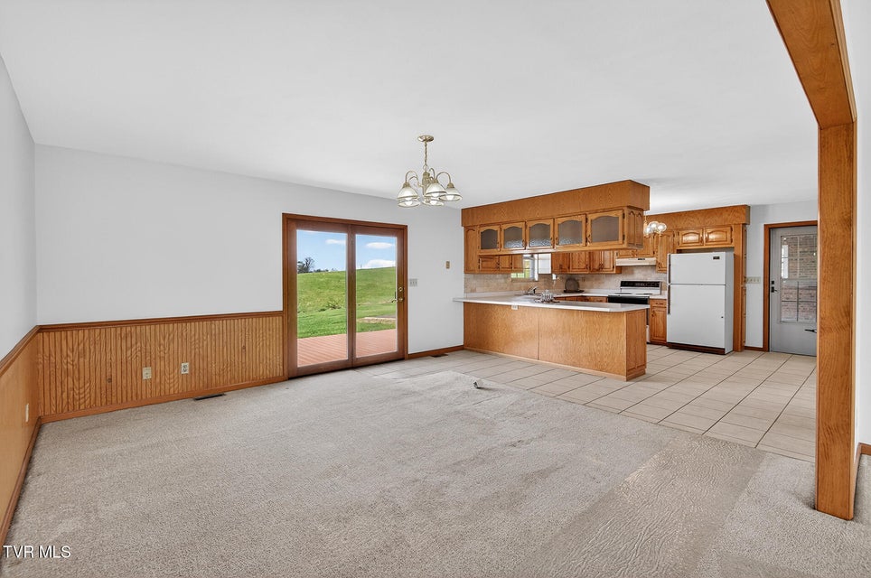 Photo #15: 4930 107 Cutoff 