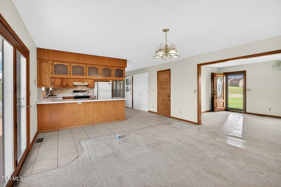 Photo #14: 4930 107 Cutoff 