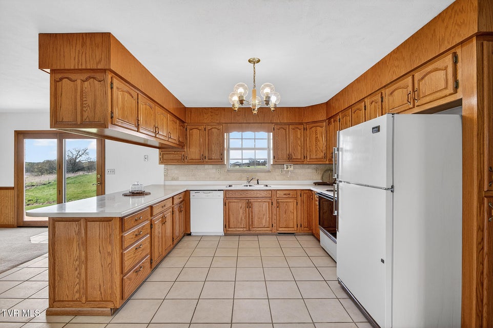 Photo #10: 4930 107 Cutoff 