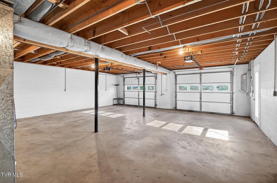 Photo #35: 4930 107 Cutoff 