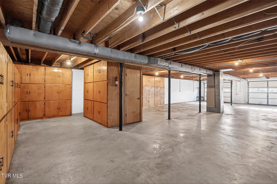 Photo #32: 4930 107 Cutoff 