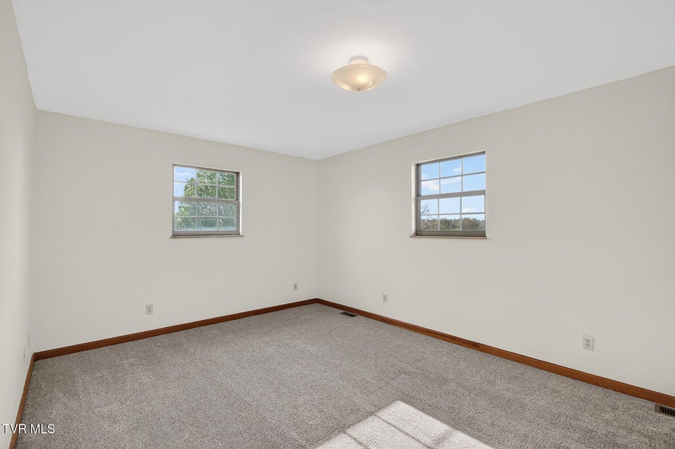 Photo #23: 4930 107 Cutoff 