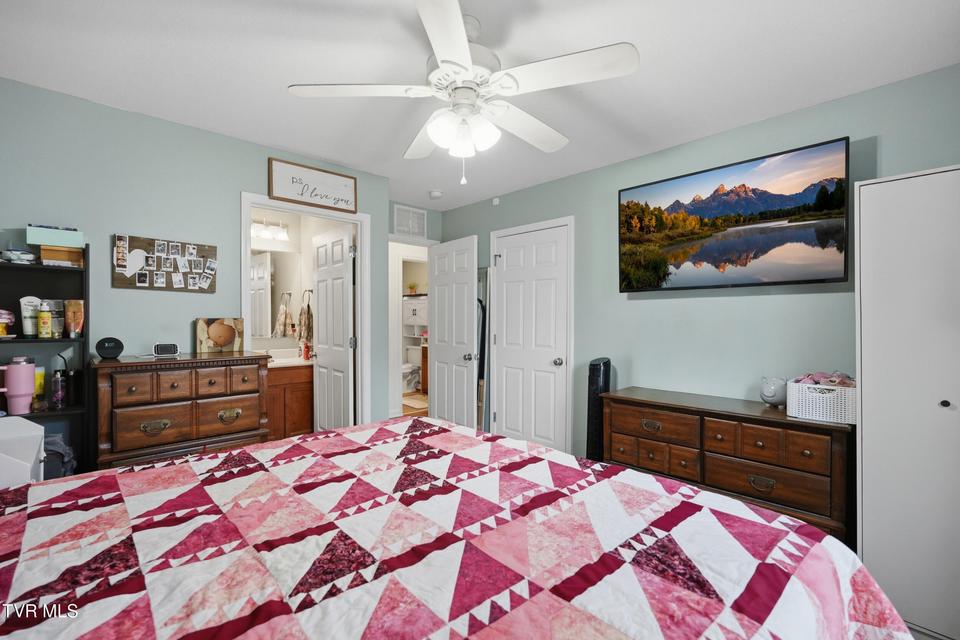 Photo #16: 1001 Minton Place