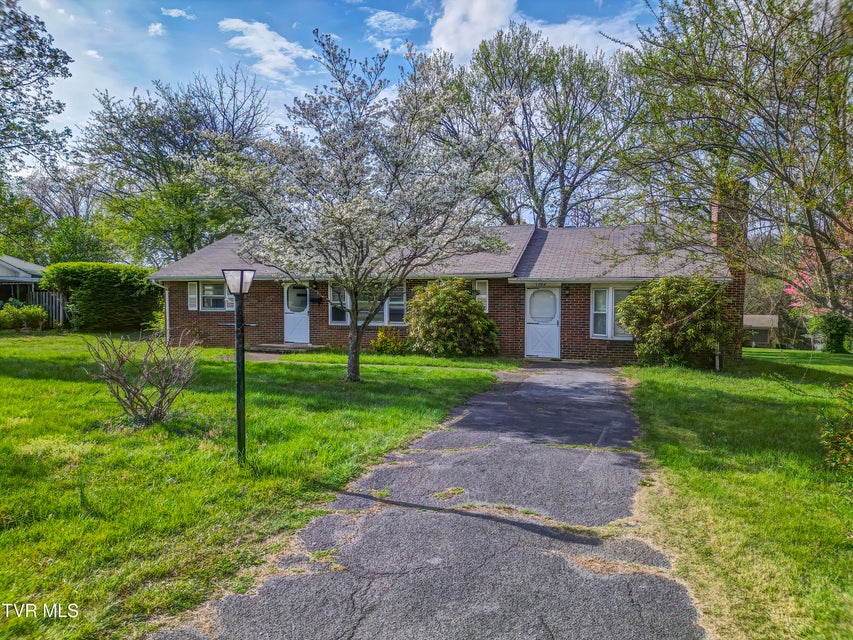 Photo #3: 1302 Oxford Place