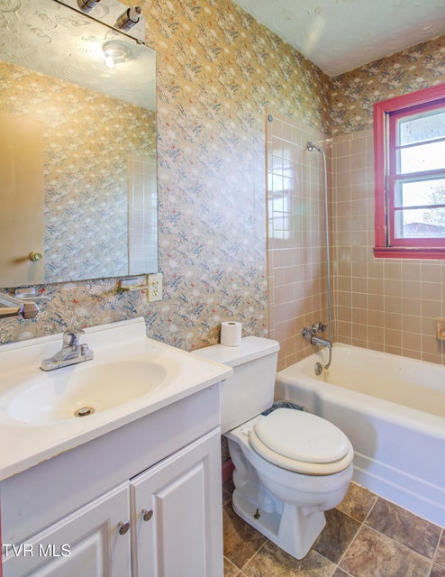 Photo #29: 1302 Oxford Place