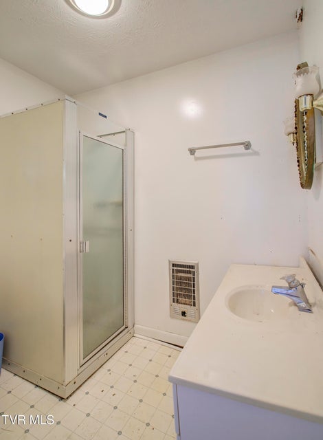 Photo #31: 1302 Oxford Place