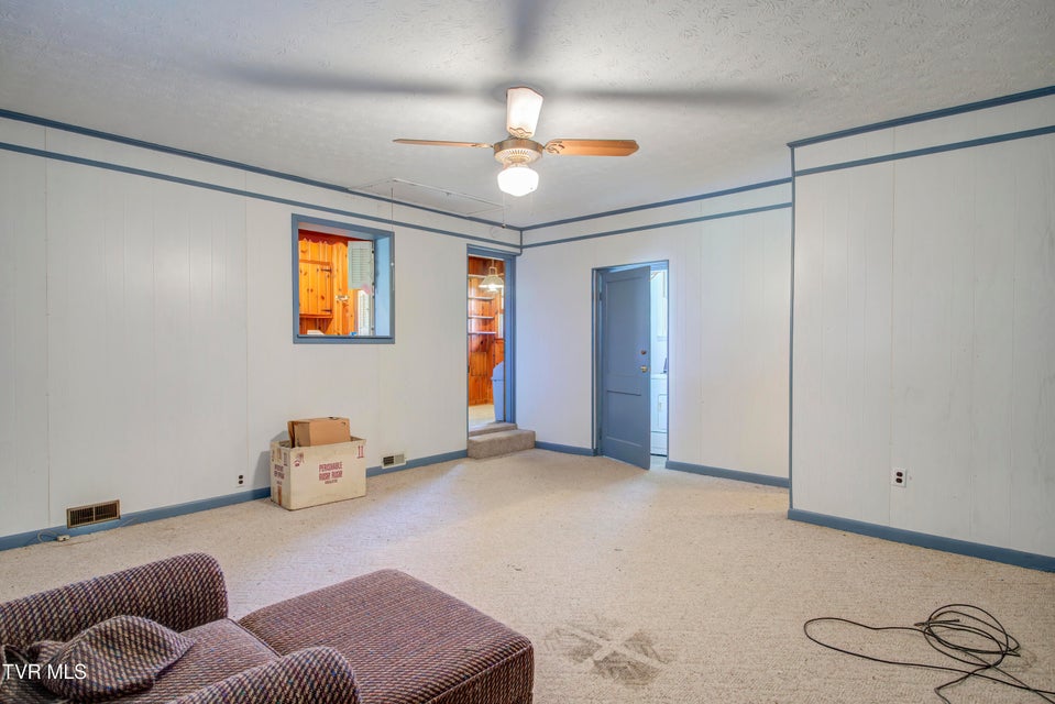 Photo #33: 1302 Oxford Place