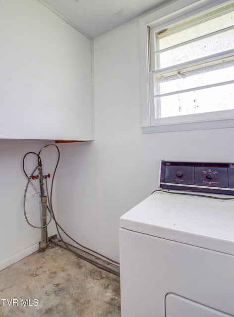 Photo #34: 1302 Oxford Place