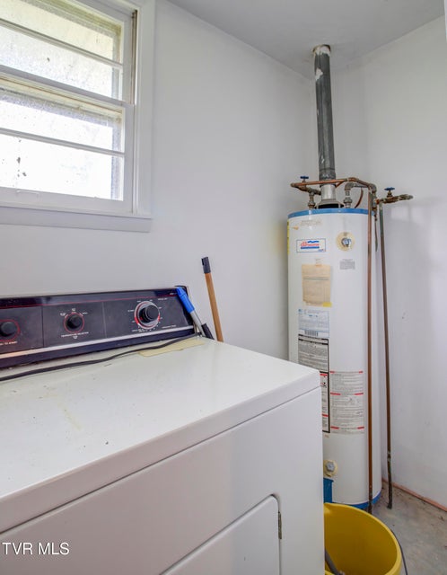 Photo #35: 1302 Oxford Place