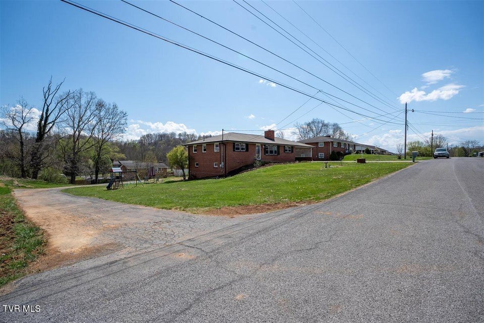 Photo #23: 1117 Brockway Drive