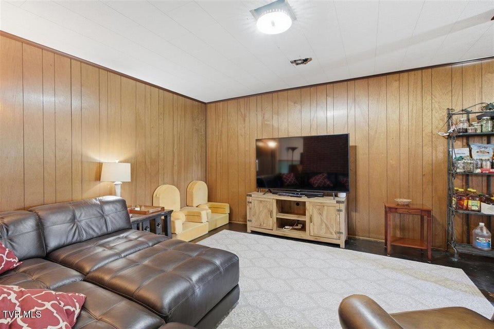 Photo #14: 1117 Brockway Drive