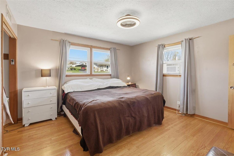 Photo #10: 1117 Brockway Drive