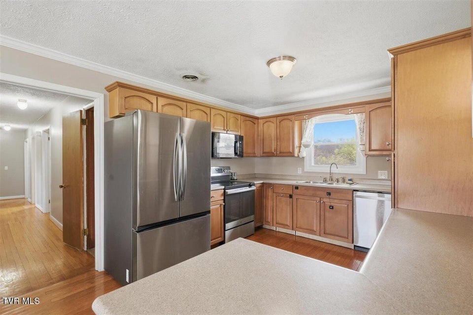 Photo #3: 1117 Brockway Drive