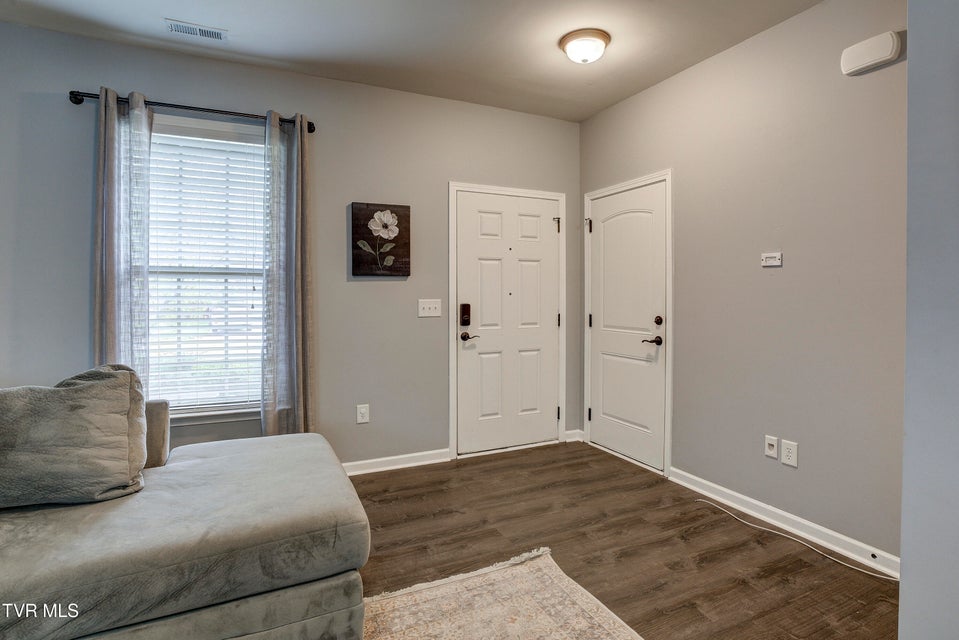 Photo #4: 656 Suffolk Road