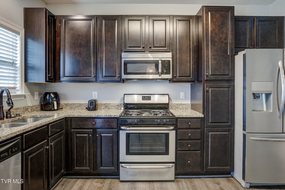 Photo #9: 656 Suffolk Road