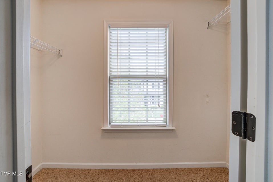 Photo #21: 656 Suffolk Road